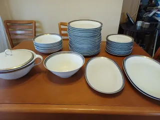 Vajilla y juego de café Valdelvira porcelana