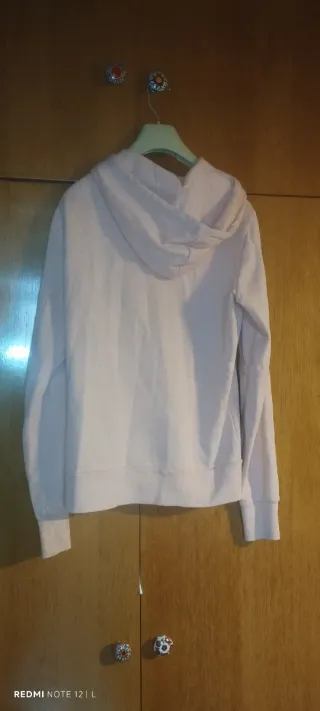 Sudadera salmón con capucha y cremallera