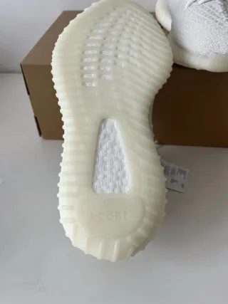 Adidas Yeezy Boost 38 Beige/Blanco Nuevas