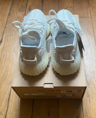 Adidas Yeezy Boost 38.5 Beige/Blanco