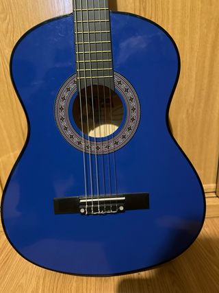 Guitarra azul para niños