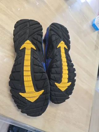 Escarpines Deportivas Agua Talla 42