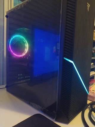PC Gaming con luces RGB