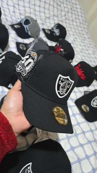 Gorra New Era Raiders Negra y Plateada