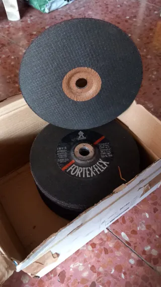 Radial Bosch GWS 20-230 2000W