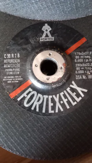 Radial Bosch GWS 20-230 2000W