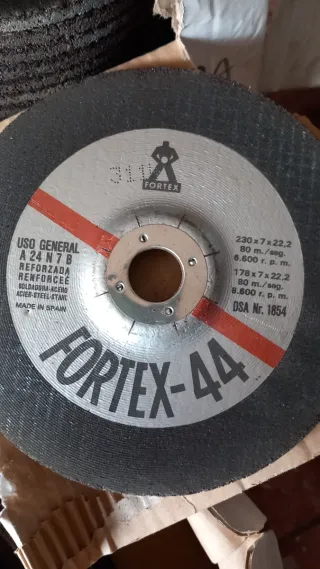 Radial Bosch GWS 20-230 2000W