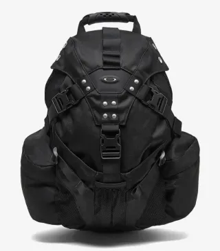 Mochila Oakley. NUEVA A ESTRENAR