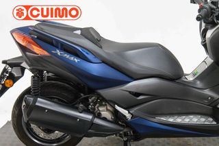 YAMAHA XMAX 300