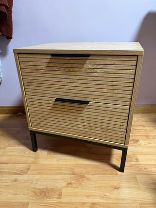 Pack 2 mesitas de noche modernas Nuevas y montadas