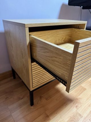 Pack 2 mesitas de noche modernas Nuevas y montadas