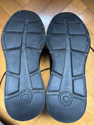 Zapatos Fluchos Negros Hombre. Talla 41