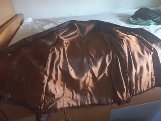 Chaqueta de cuero marrón