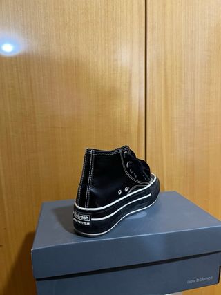 Zapatillas parecidas a las converse negras