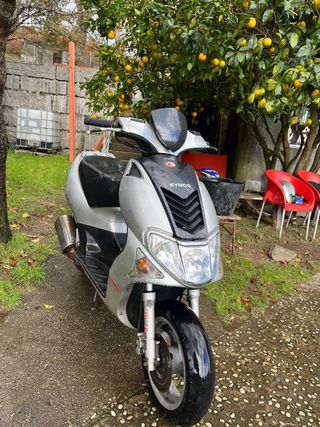 Moto Kymco Super 9 50cc Negra “NEGOCIABLES”