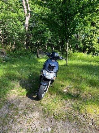 Moto Kymco Super 9 50cc Negra