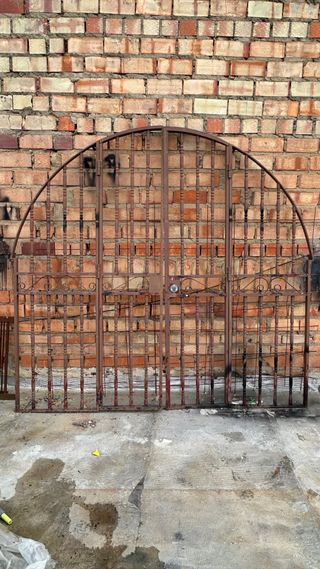 Reja doble hoja con arco  2,10x2,10