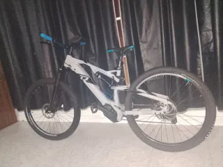 Raymon Fullray 5.0 130e,se vende i cambia x coche
