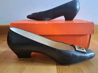 Zapatos de vestir Dior negros mujer