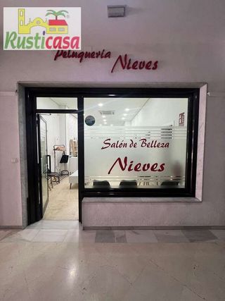 Local comercial en venta en Bailén