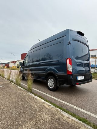 Ford Transit 2021