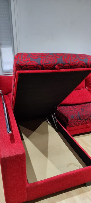 Sofá chaiselongue con arcón y asientos extraíbles