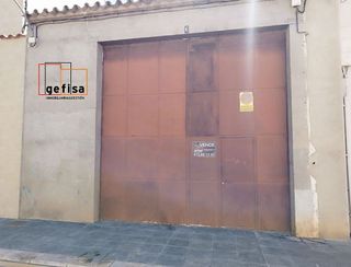 Nave industrial en venta en Valdepeñas
