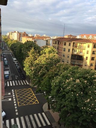 Piso en alquiler en La Chantría - La Lastra en León