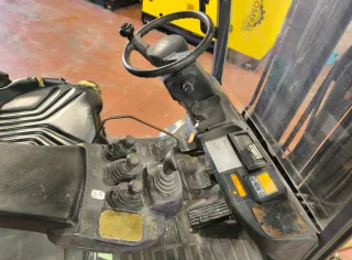 Carretilla elevadora Toyota 2000 kg