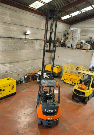 Carretilla elevadora Toyota 2000 kg