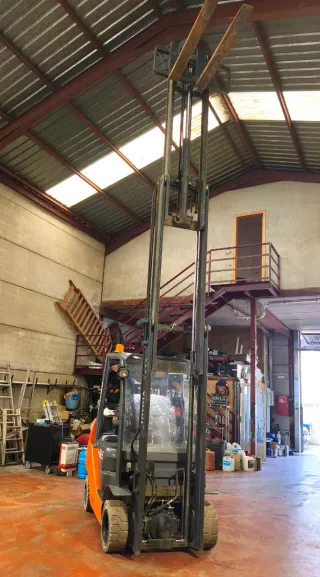 Carretilla elevadora Toyota 2000 kg