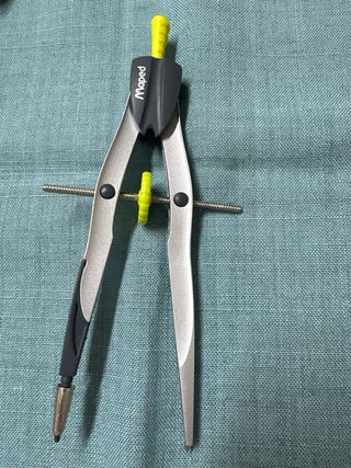 Compás Maped Precision System