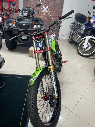Moto trial Vertigo matriculada 125cc