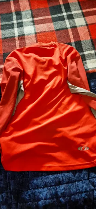 Camiseta Salomon Roja y Gris