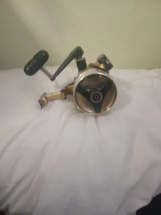 Carrete de pesca Daiwa negociable