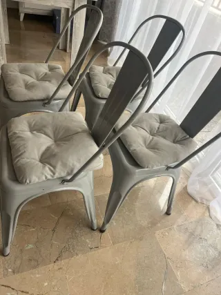 Set de 4 Sillas Metálicas Grises