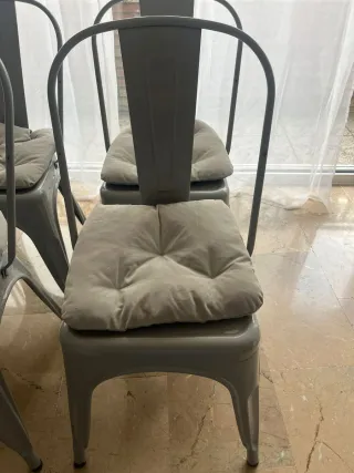 Set de 4 Sillas Metálicas Grises