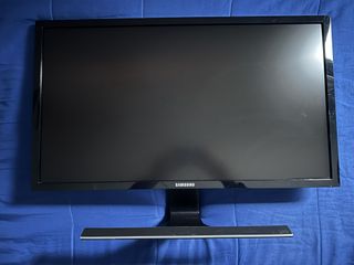 Monitor Samsung 4K da 28 pollici