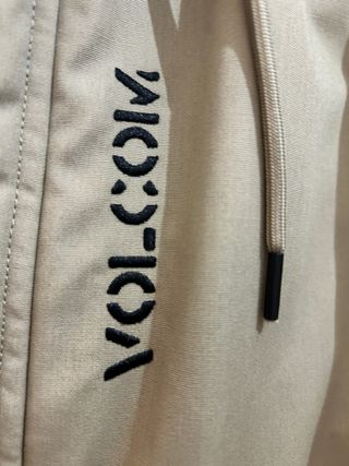 Cazadora Volcom original. Estado impecable.