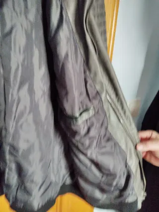 Cazadora cuero capucha hombre gris