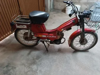 Mobilette Cady con papeles