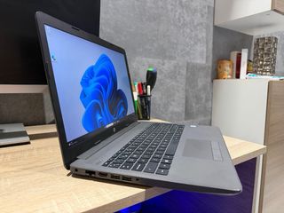 Ordenador Portátil HP 250 G7