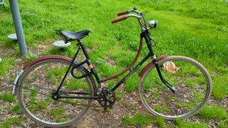 Bicicleta Holandesa retro, clásica, vintage. Paseo