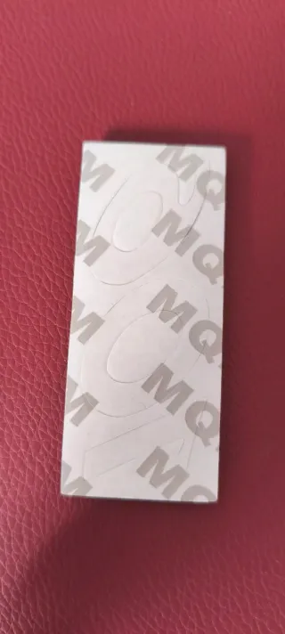 Emblema Logo metal 106 Negro