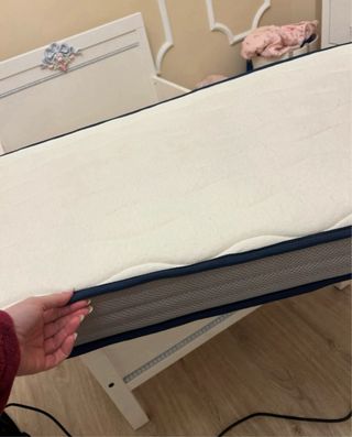 Cuna bebé + colchón + juegos de cama