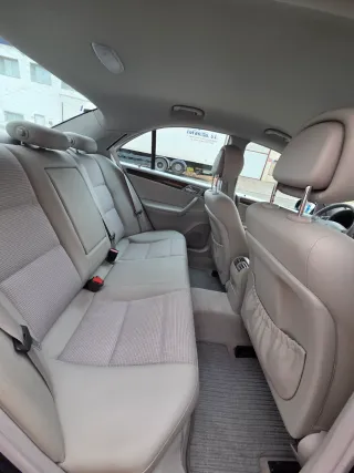 Mercedes-Benz Clase C 2006