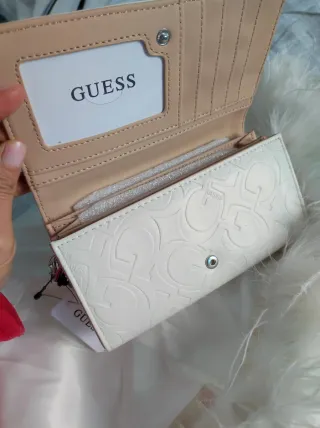 Monedero Guess Blanco con Logo GG