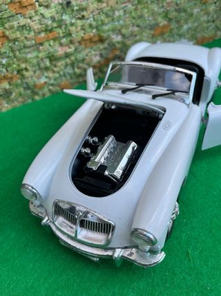 MGA Twin-Cam – Polistil / Tonka – Escala 1:16