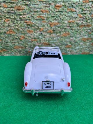 MGA Twin-Cam – Polistil / Tonka – Escala 1:16