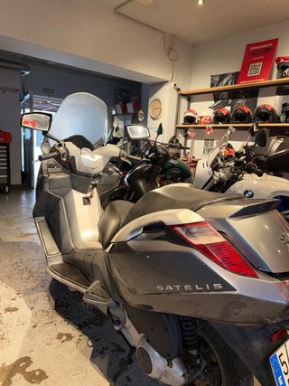 Peugeot Satelis 250 2007